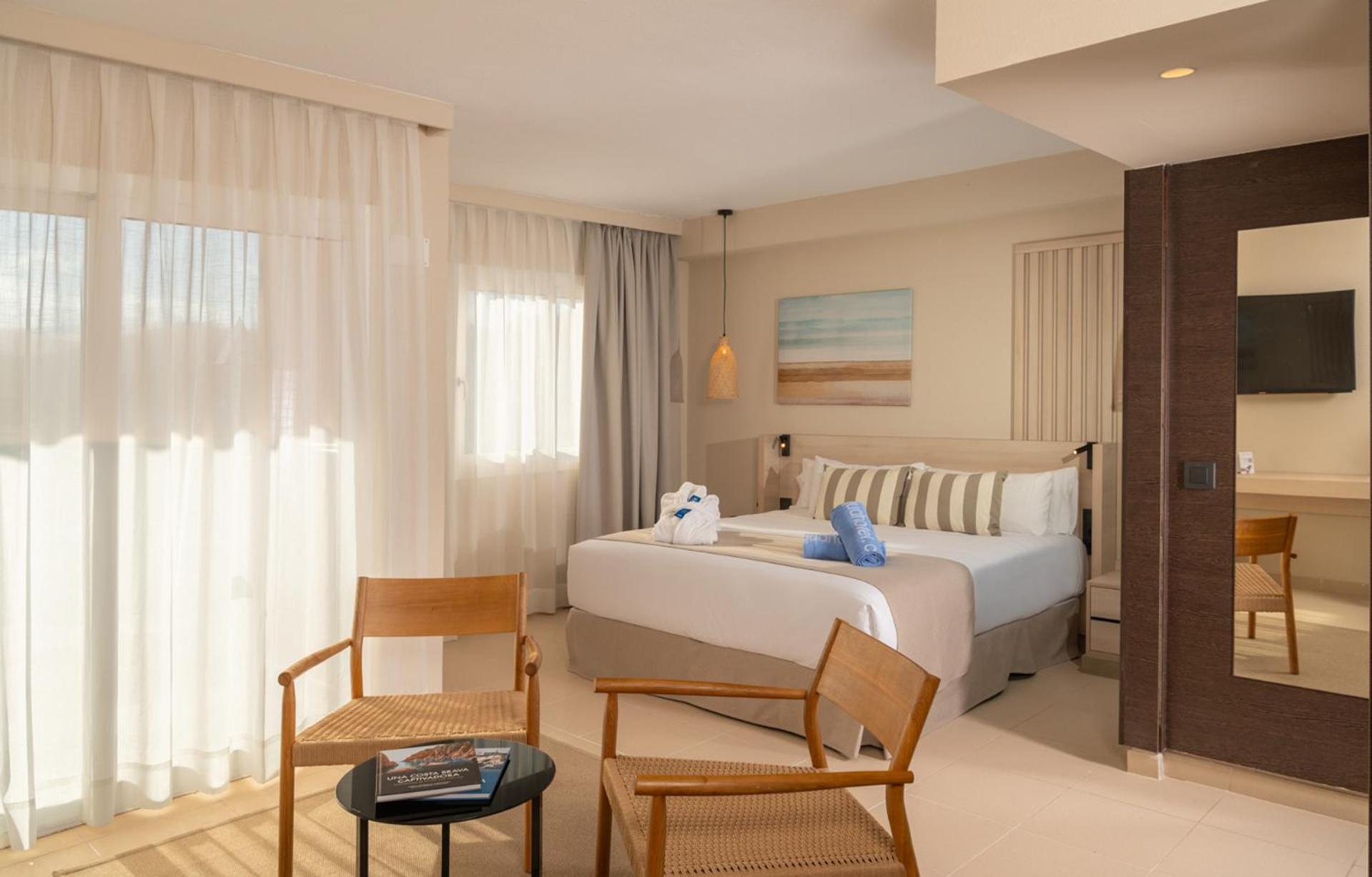 Aqua Hotel The Breeze (Adults Only +18) All Inclusive サンタ・スサナ エクステリア 写真